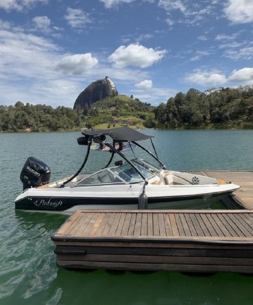 Private boat tour Guatapé
